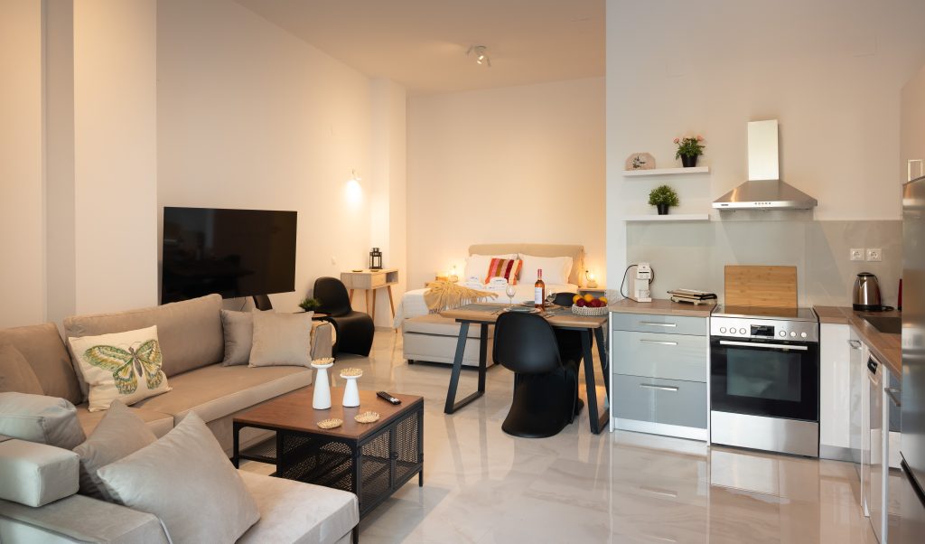 🌊 Seaside Breeze Studio – Your cozy escape in the heart of Agios Nikolaos! Just steps from Ammos Beach & the marina ⛵, with sea views, AC, WiFi, and patio dining
Your Cretan getaway awaits!